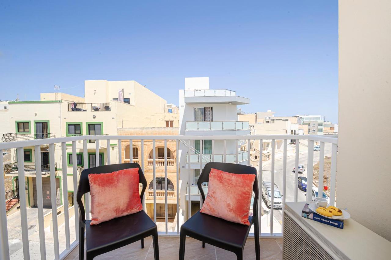 Summer Breeze Apartment With Panoramic Terrace - By Getawaysmalta Mellieħa Екстериор снимка