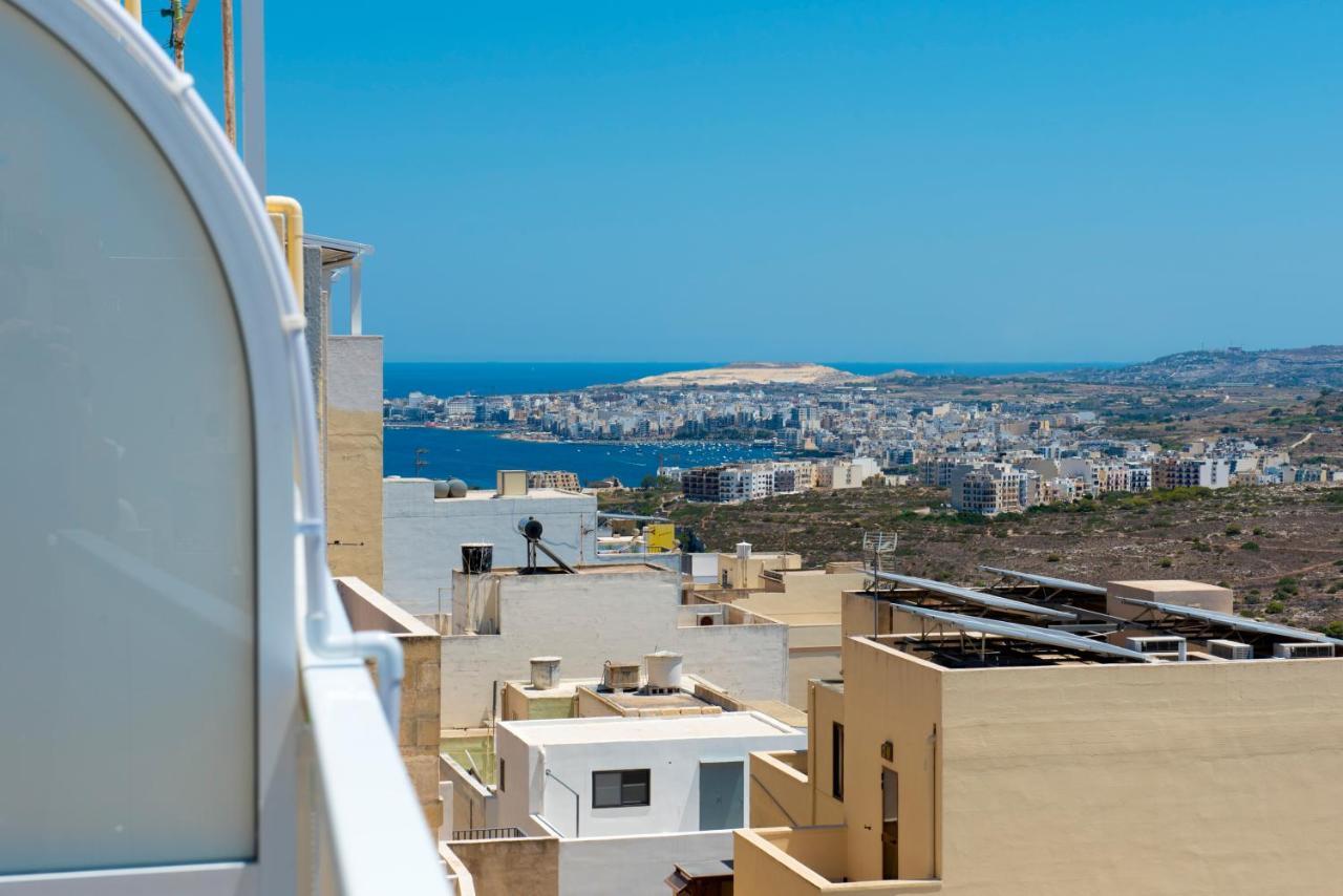 Summer Breeze Apartment With Panoramic Terrace - By Getawaysmalta Mellieħa Екстериор снимка