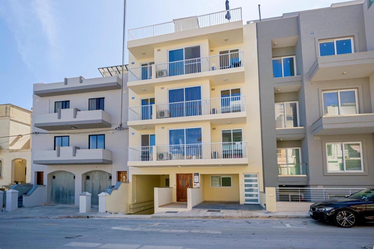 Summer Breeze Apartment With Panoramic Terrace - By Getawaysmalta Mellieħa Екстериор снимка