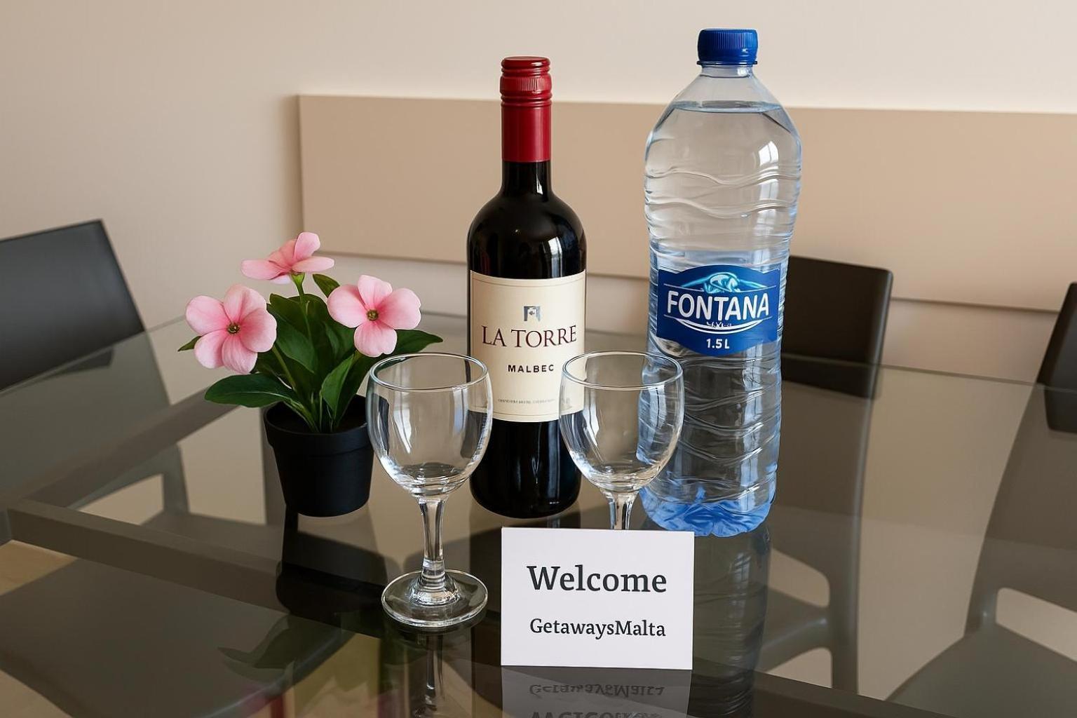 Summer Breeze Apartment With Panoramic Terrace - By Getawaysmalta Mellieħa Екстериор снимка