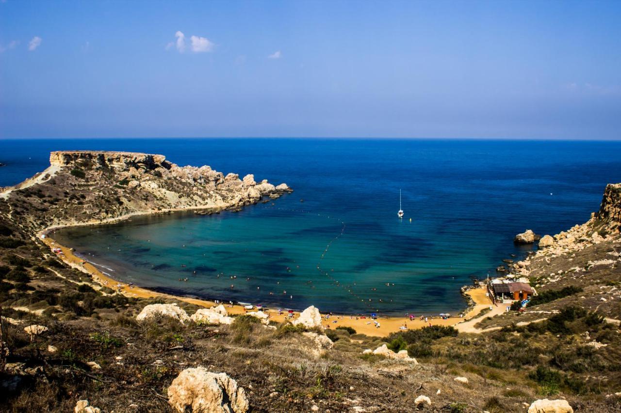 Summer Breeze Apartment With Panoramic Terrace - By Getawaysmalta Mellieħa Екстериор снимка